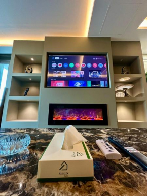 Gold crest Mall, Luxury Two bedroom Suite by sukun